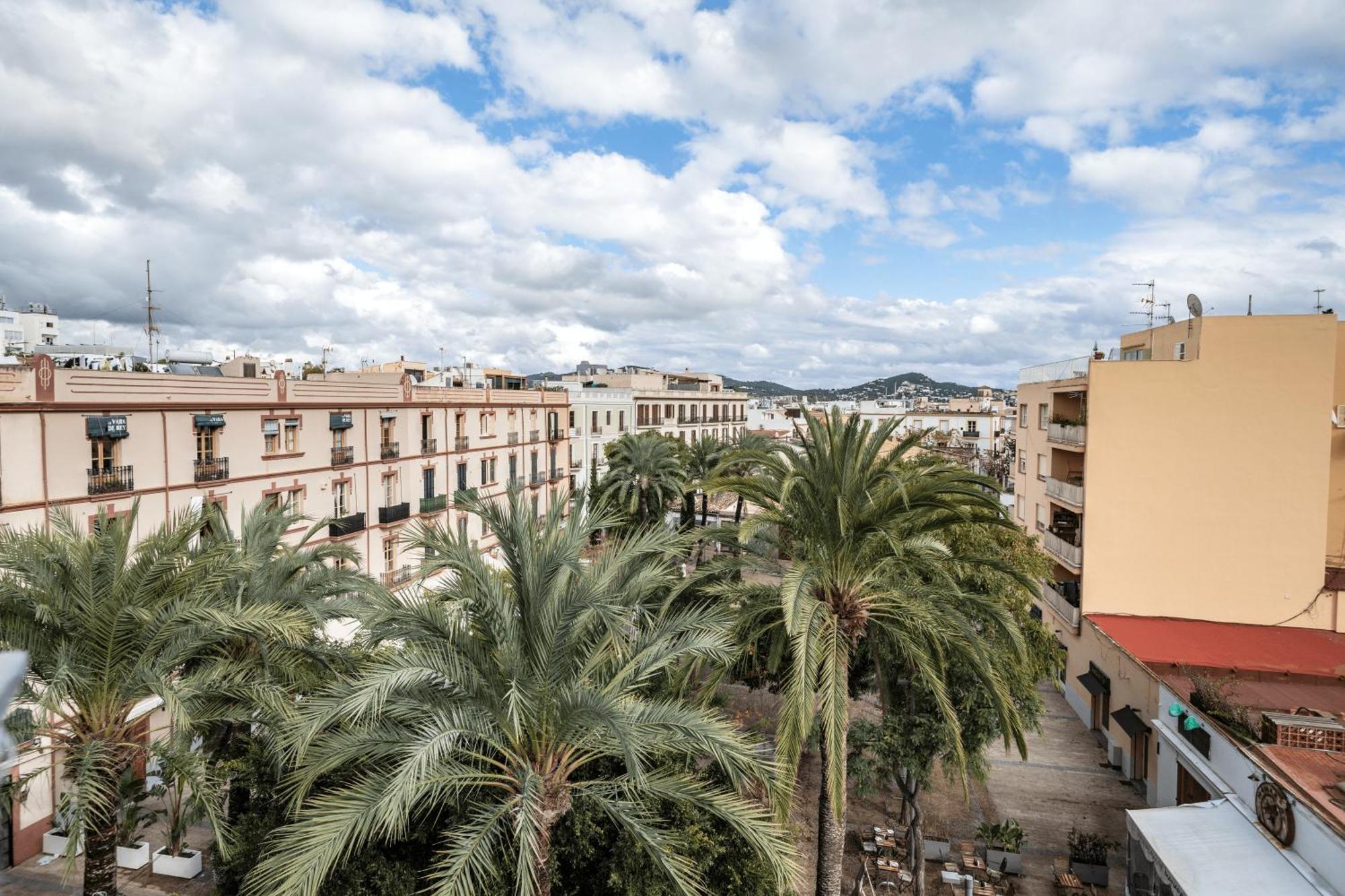 Hostal Parque Ibiza Exterior photo