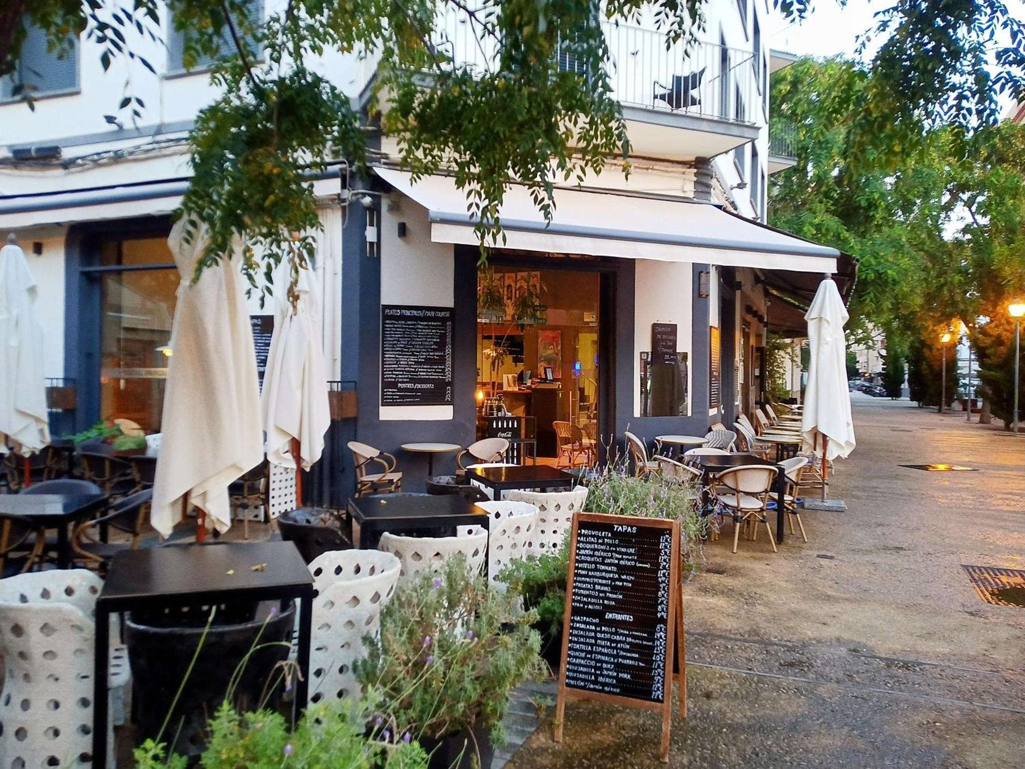 Hostal Parque Ibiza Exterior photo