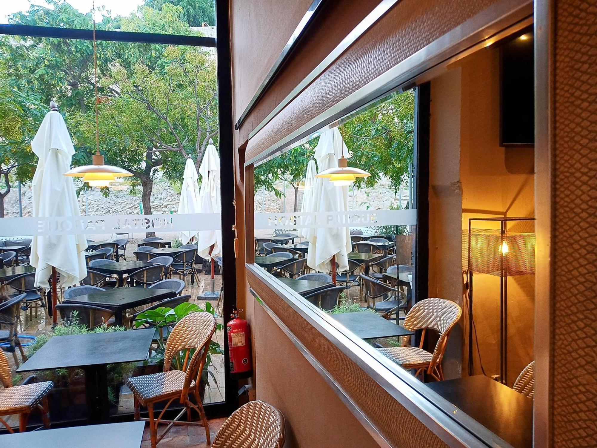 Hostal Parque Ibiza Exterior photo